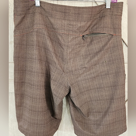 L.L. Bean Men's Swim Shorts - Size 38W - Picture 6 of 7